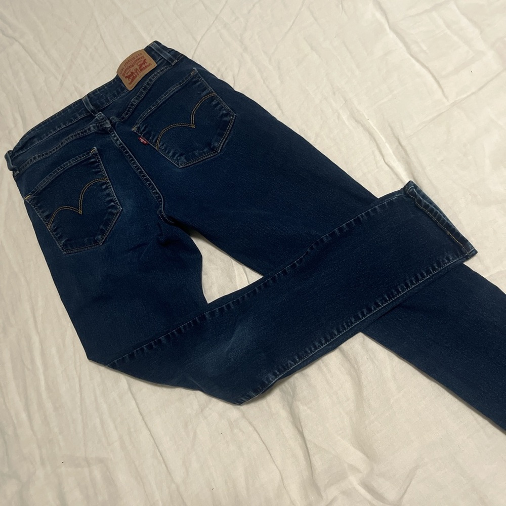 Levi Blue Jeans - Picture 2 of 2